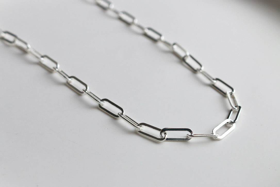 Thick Paperclip Chain