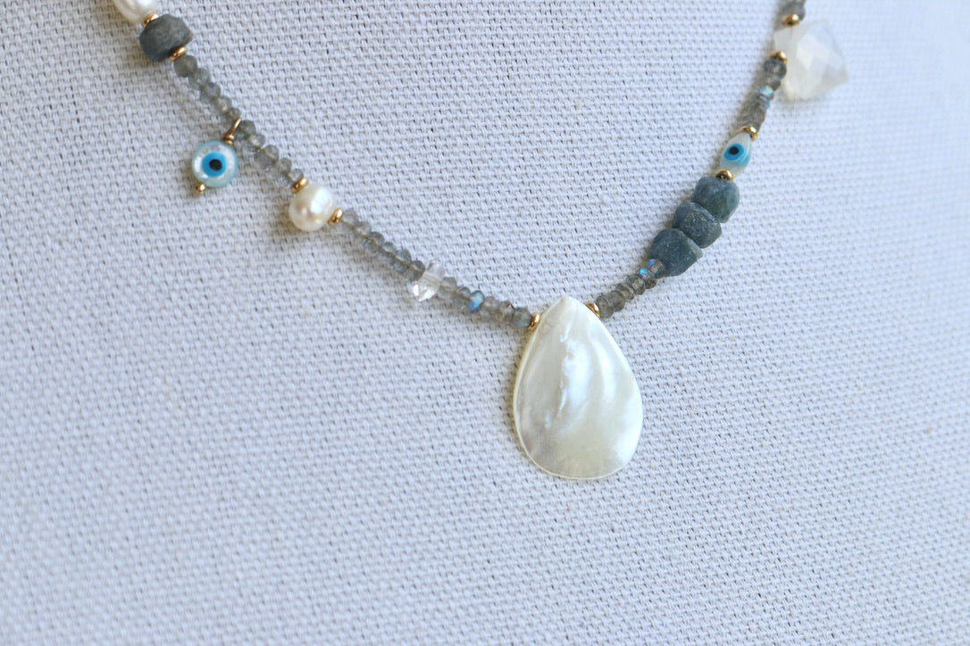Beachy Necklace Labradorite