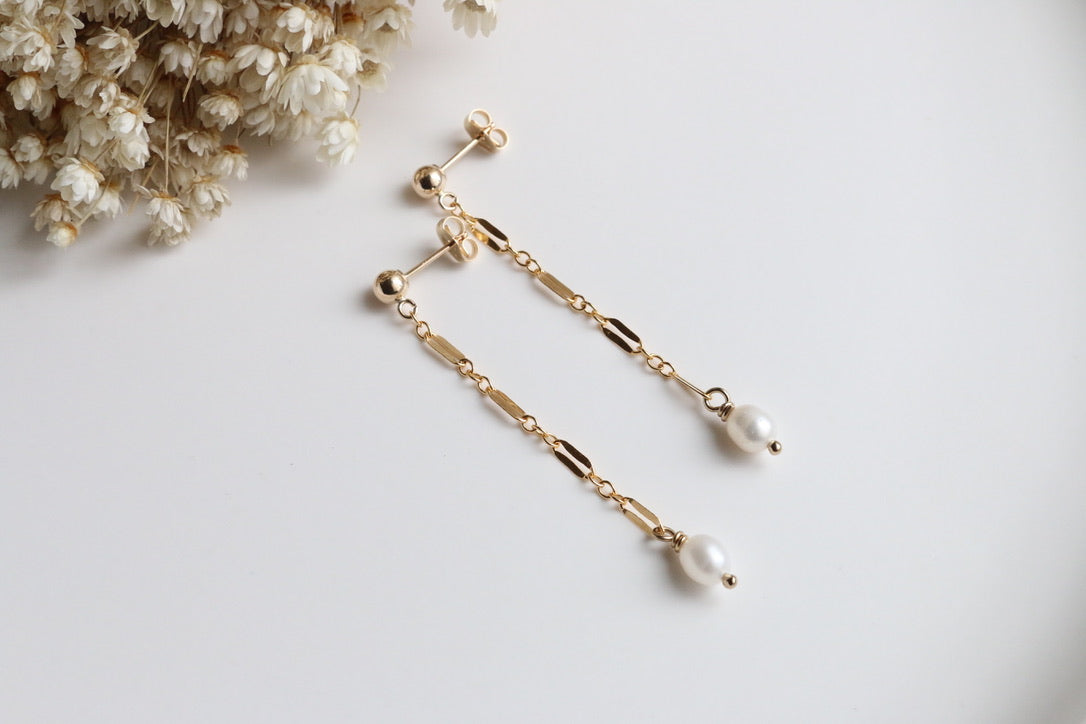 Lace Pearl Earrings