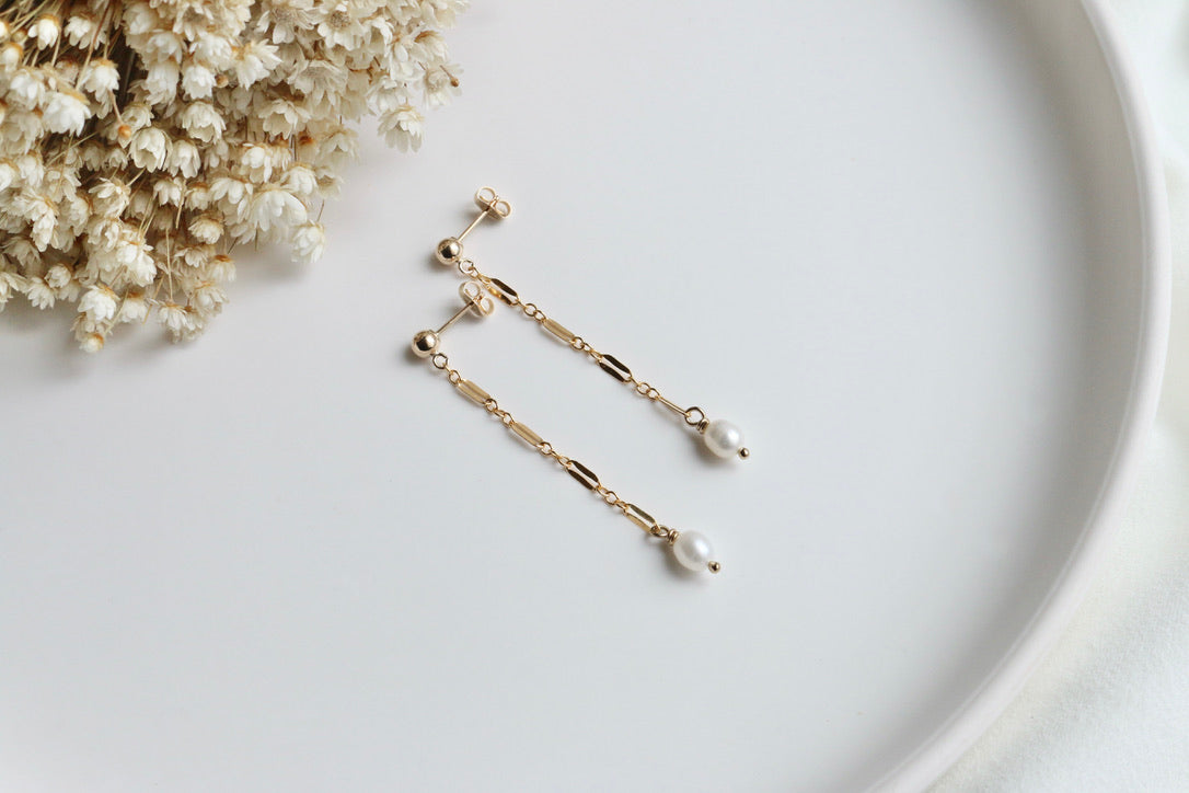 Lace Pearl Earrings
